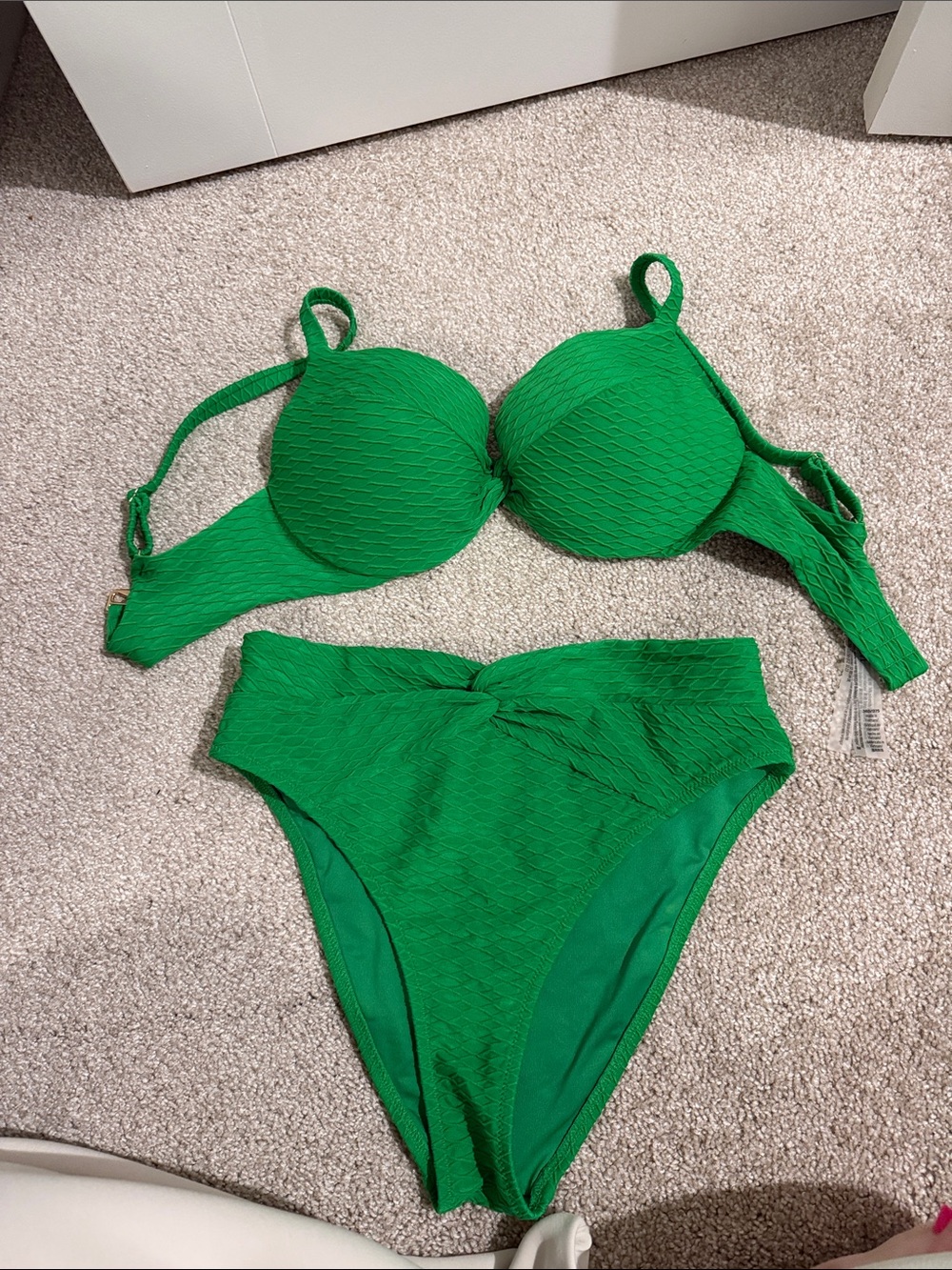 victoria's secret bikini - size 34D and M